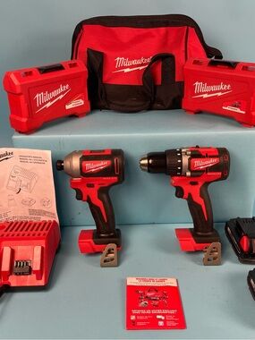 Milwaukee Cordless Drill & Impact Driver set with Drill Bits